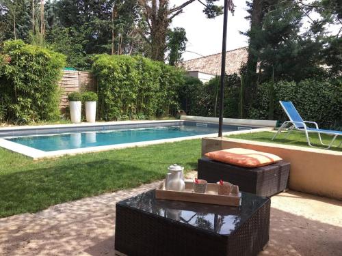 Villa piscine Gorges d'Ardèche - Accommodation - Pont-Saint-Esprit