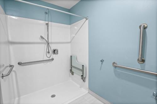 Seaport Suites - image 6
