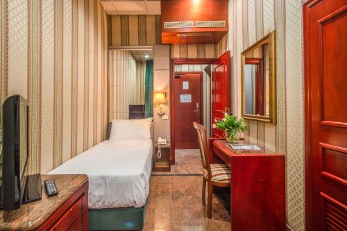 Castro Pretorio 64 Easy Rooms, Рим (фото 4)