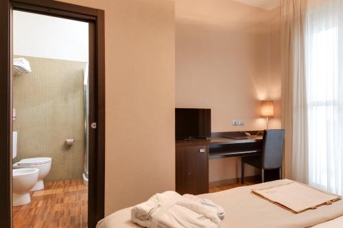 Hotel Atmosfere - image 7