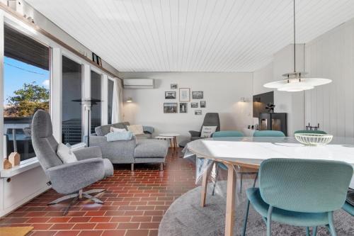  Beautiful Home In Pandrup With 2 Bedrooms And Wifi in Pandrup