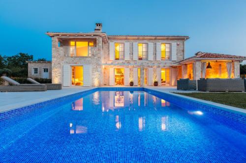 Villa image 10
