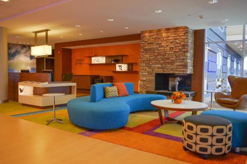 Fairfield Inn and Suites Canton South