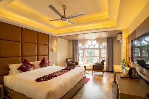 OYO 502 Avocado Orchid Resort in Hetauda