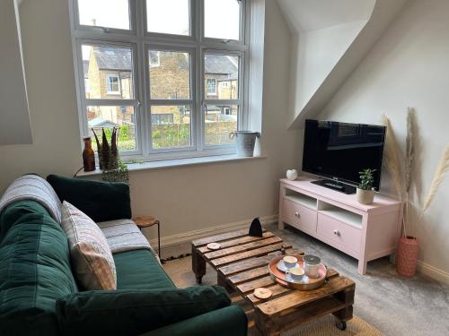 Hidden Gem with Free Parking, Windsor (photo 4)