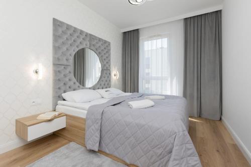 Praga Arte Apartments with Parking & Balcony by Renters