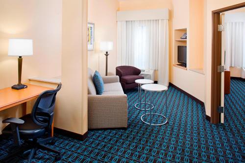 Fairfield Inn & Suites by Marriott Lafayette South