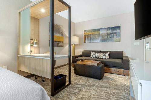 SpringHill Suites Charlotte Southwest - image 8
