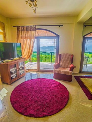 Villa Etheras - Nested between Nature by Amazing View - 5 mins from Edessa, Édessa (foto 10)