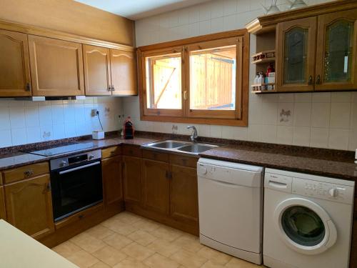 Konyha, Casa Margarita in Sesue