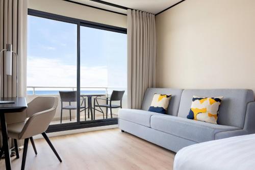 2 double beds, 1 sofa bed