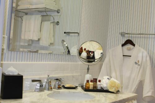 Club level, Guest room, 2 Double, High floor