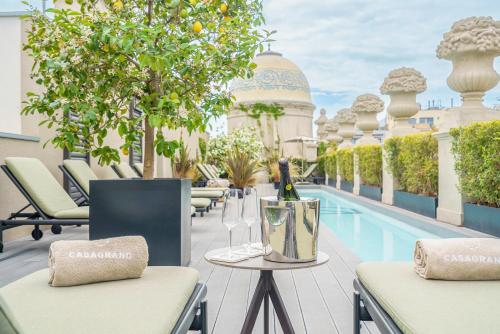 459590843 Casagrand Luxury Suites