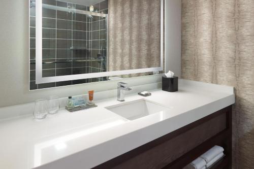 Chattanooga Marriott Downtown - image 13