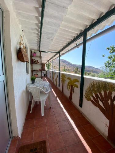 B&B and Apartments El Charco Azul
