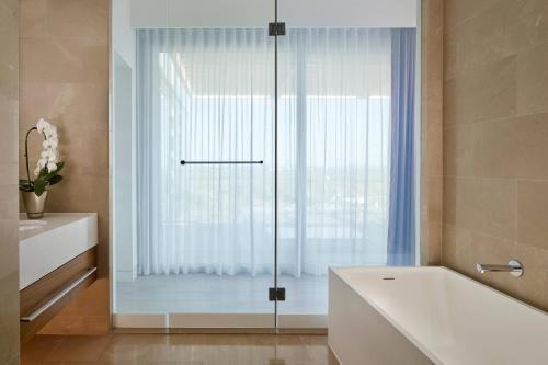 459594702 The Ritz-Carlton, Herzliya