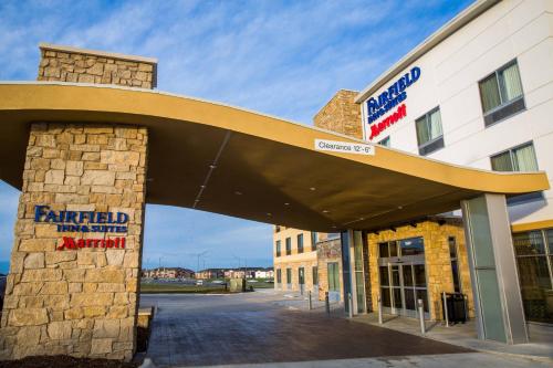 Fairfield Inn & Suites by Marriott Lincoln Southeast