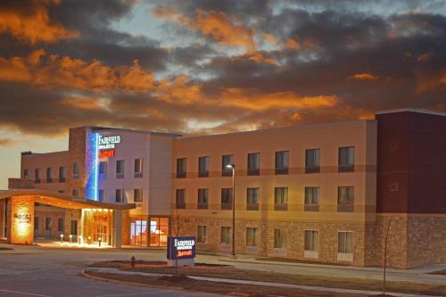 Fairfield Inn & Suites by Marriott Lincoln Southeast