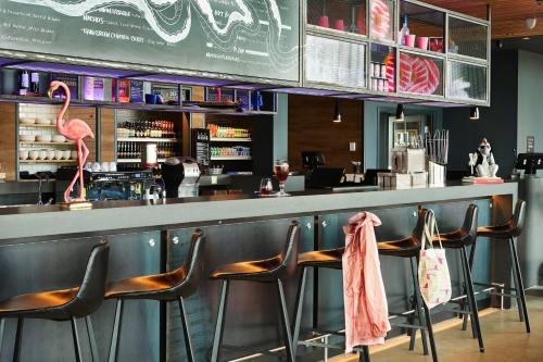 Moxy Edinburgh Airport - image 5