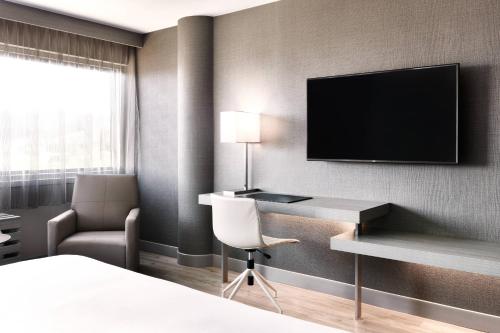 King Room with City View