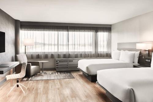 AC Hotel by Marriott Pleasanton - image 10