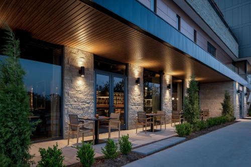 The Ellison Oklahoma City a Tribute Portfolio Hotel - image 10