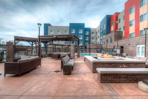 Fairfield Inn & Suites by Marriott Charlotte Airport