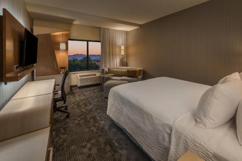 Courtyard by Marriott Reno Downtown/Riverfront - image 8