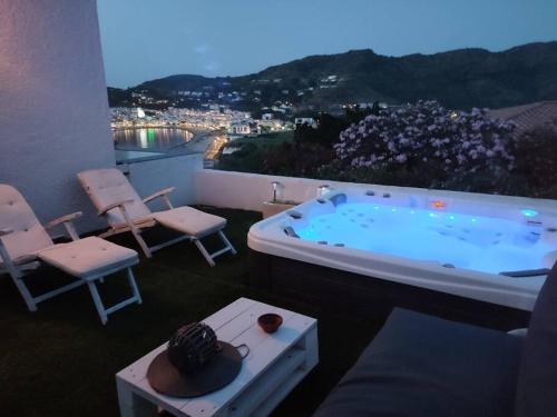 Villa con preciosas vistas y jacuzzi exterior