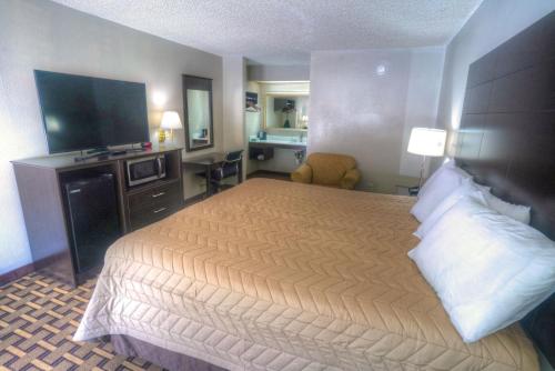 Amerivu Inn & Suites - Helen - image 10