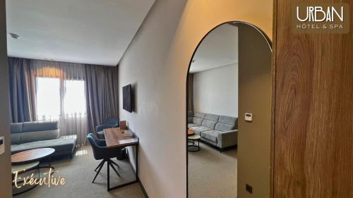 459612082 Urban Hotel & Spa