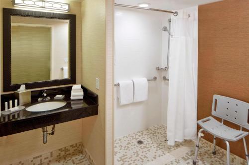 Fairfield Inn & Suites by Marriott Rochester East