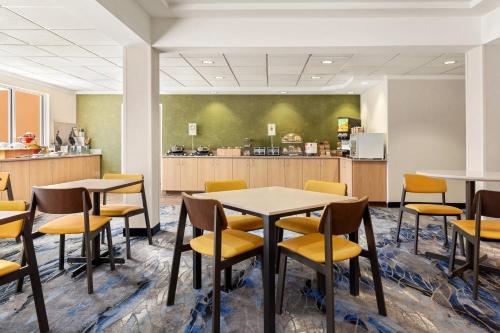 餐飲選擇, Fairfield Inn & Suites by Marriott Reno Sparks in 史百克 (NV)