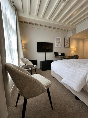 1 queen bed