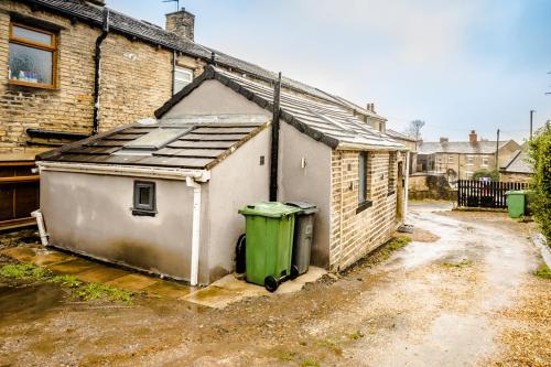 Cottage hide-out