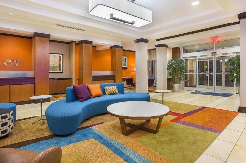 Fairfield Inn & Suites Louisville East