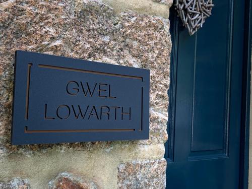 Gwel Lowarth Central Penzance - lovely one bedroom apartment. 3