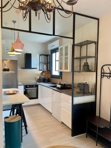 Cocina, LES TERRASSES DE VALERIAN in Brignoles