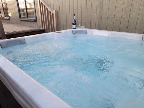 Silverwood Luxury Lodges & Bistro Barn