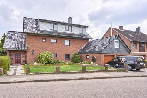 Apartment with Terrace image 3