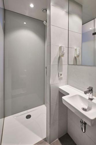 Standard Double Room image 1