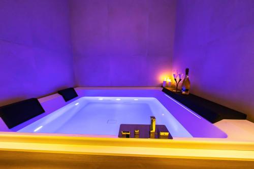 Al Castello Luxury B&B - 온수 욕조