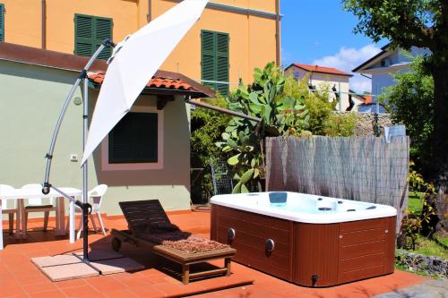 WELLNESS VERSILIA -SAUNA & JACUZZI- Free Parking-