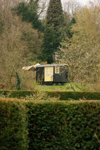 Beekeeper's Hut - Hawarden Estate