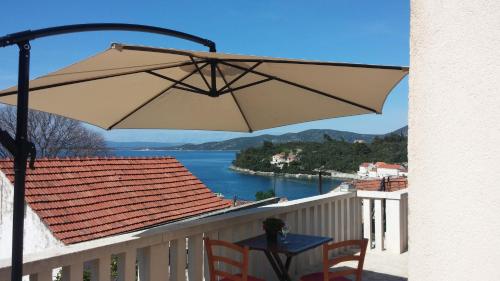 House Zrno - Location saisonnière - Račišće