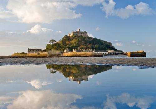 Pebbles Marazion