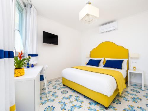  Blue Waves - De Vivo Realty Positano in Positano