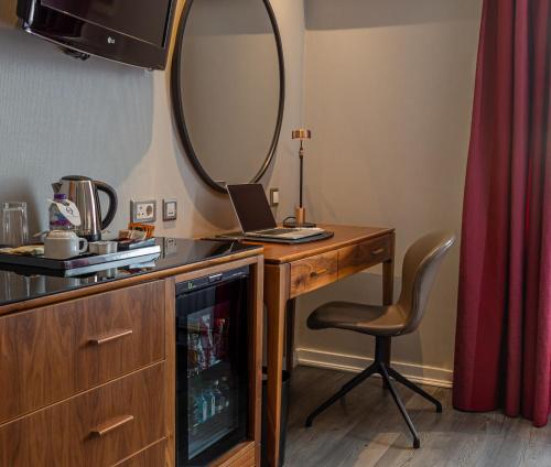 ザ クイーンズ ゲート ホテル