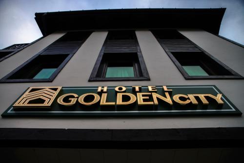 HOTEL GOLDEN CITY