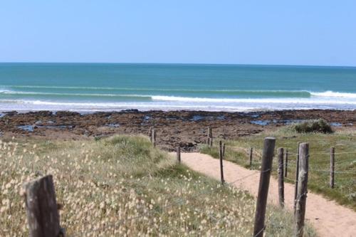 maison vue sur mer dans les dunes avec acces direct aux plages